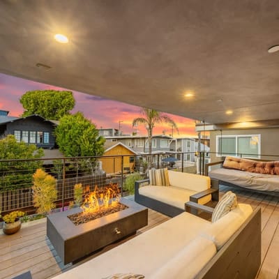 Modern Beach Beauty (Venice, CA)